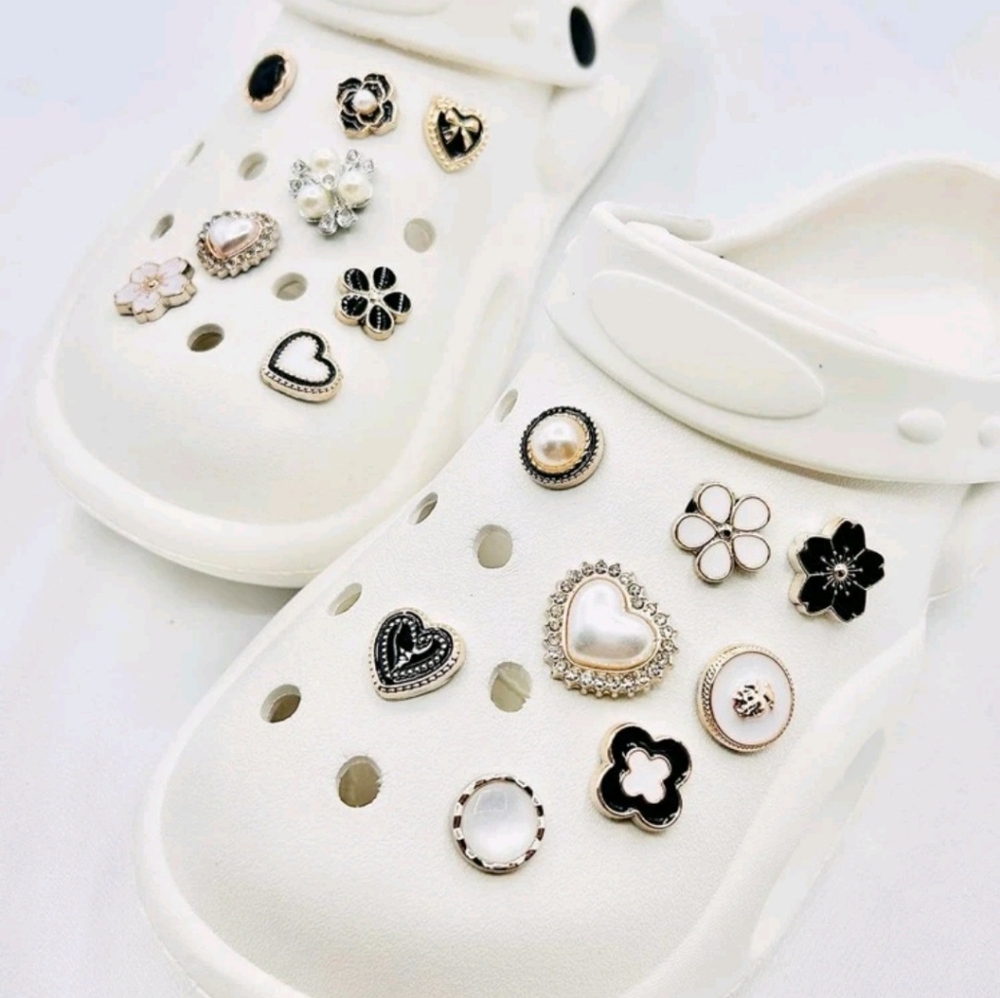 Croc charms